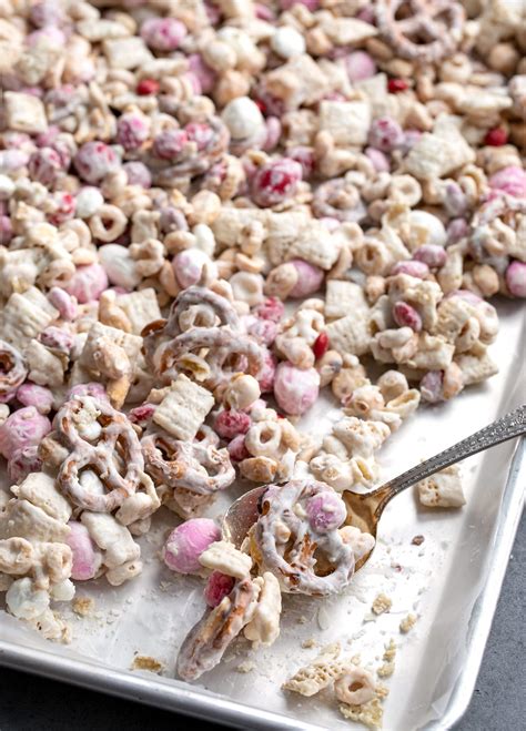 easy white trash recipe|chex mix with white chocolate.